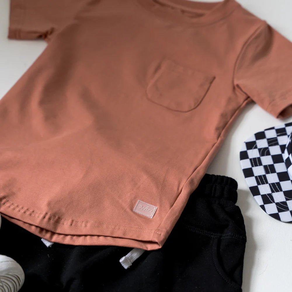 NR SWIZZ POCKET TEE | TERRACOTTA