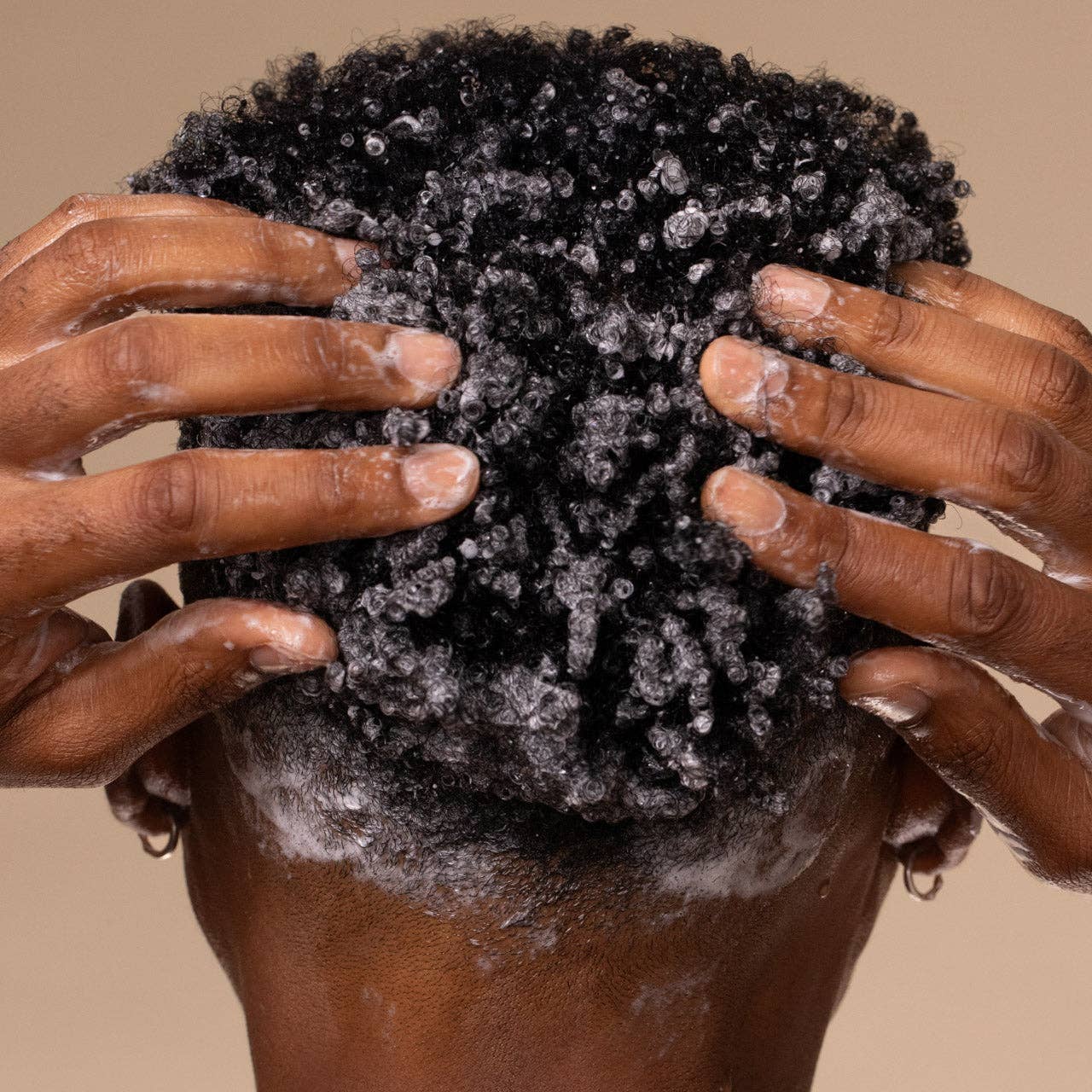 NR KITSCH MOISTURIZING COCONUT OIL SHAMPOO
