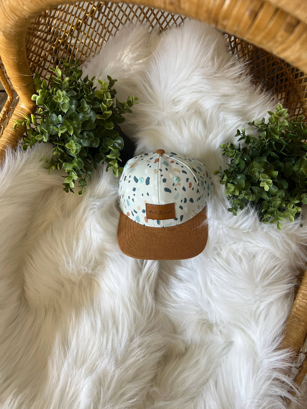 NR TODDLER SNAP BACK | TERRAZZO HARTSTRINGS