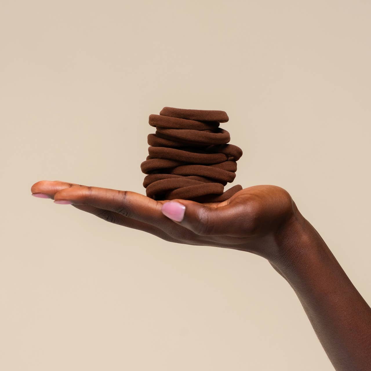 NR KITSCH NYLON ELASTICS 20pc | CHOCOLATE