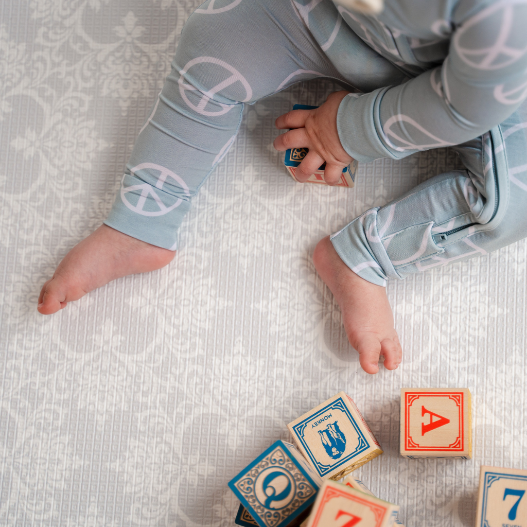 NR PIP + PHEE BAMBOO FOOTLESS SLEEPER | PEACE