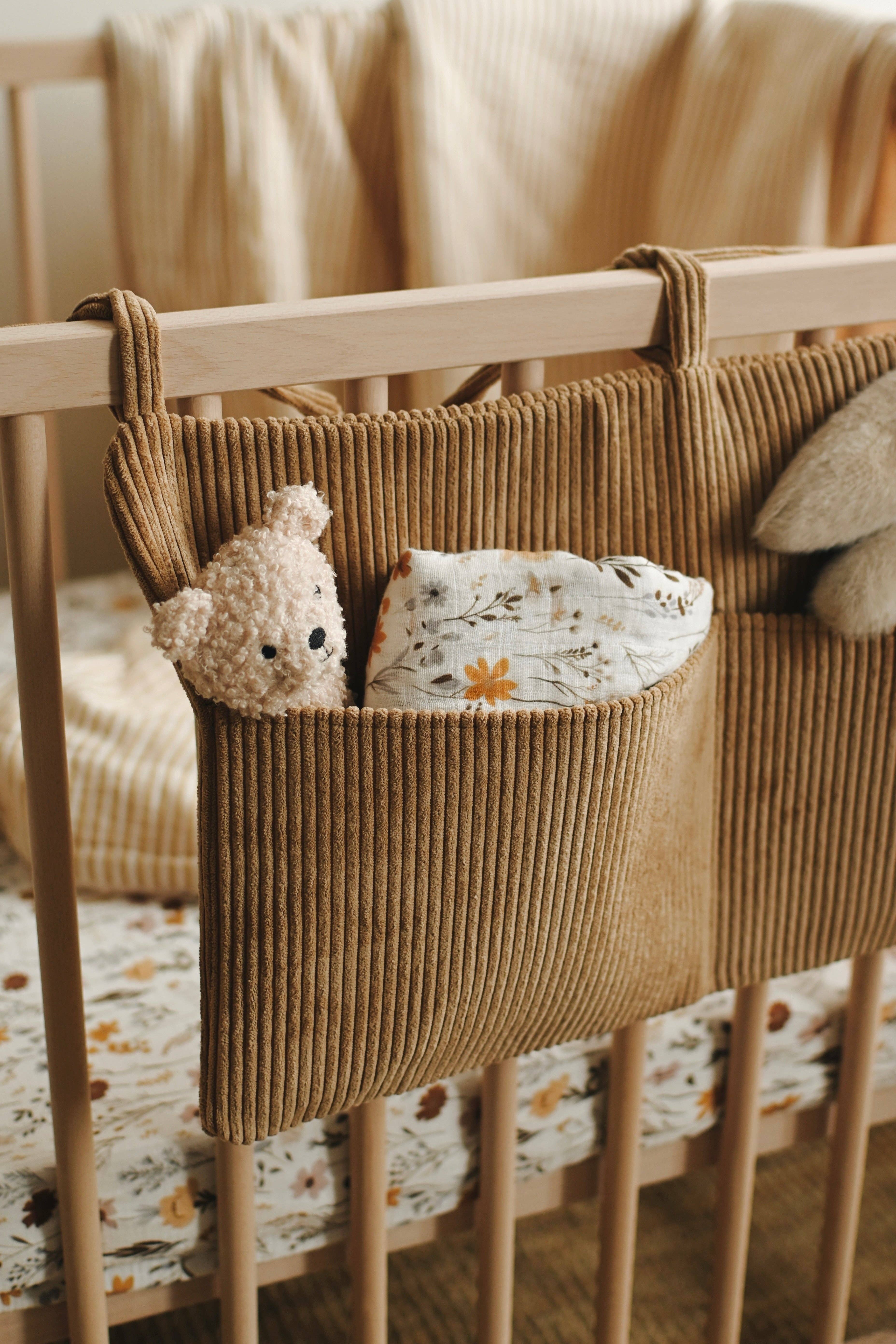 NR MINIKA CRIB ORGANIZER | ALMOND