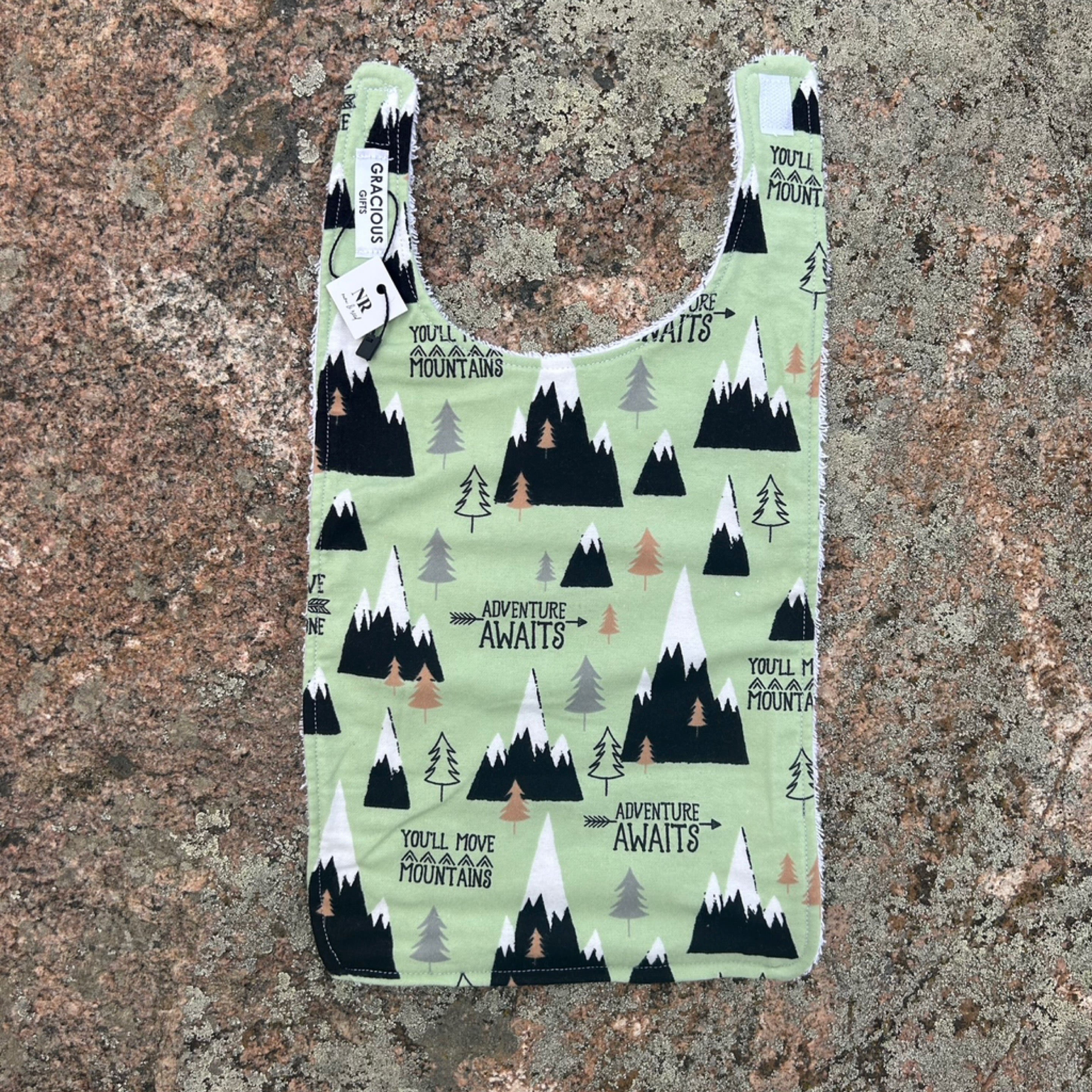 NR GG LONG BIB | ADVENTURE AWAITS