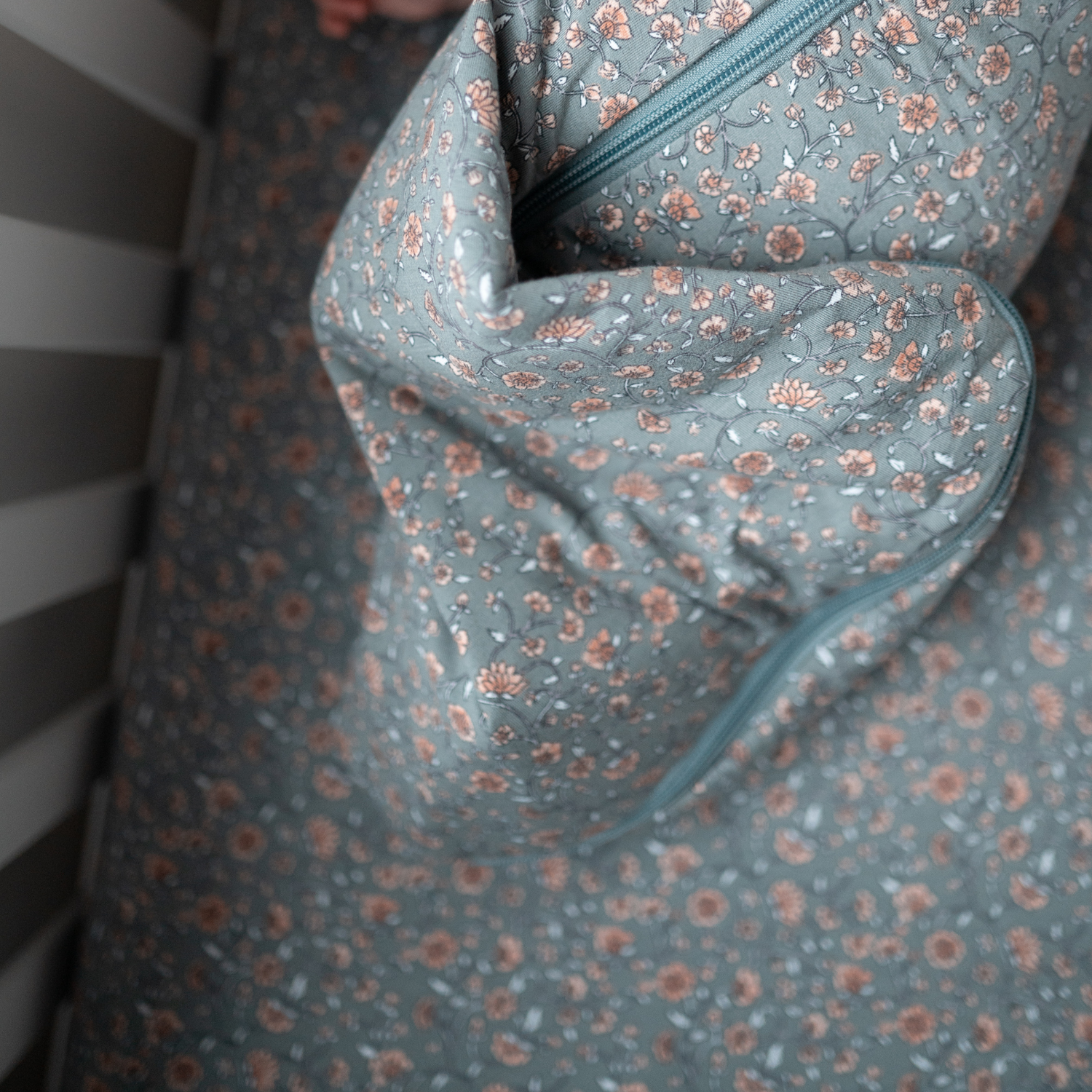 NR PIP + PHEE SLEEP BAG | VINTAGE FLORAL