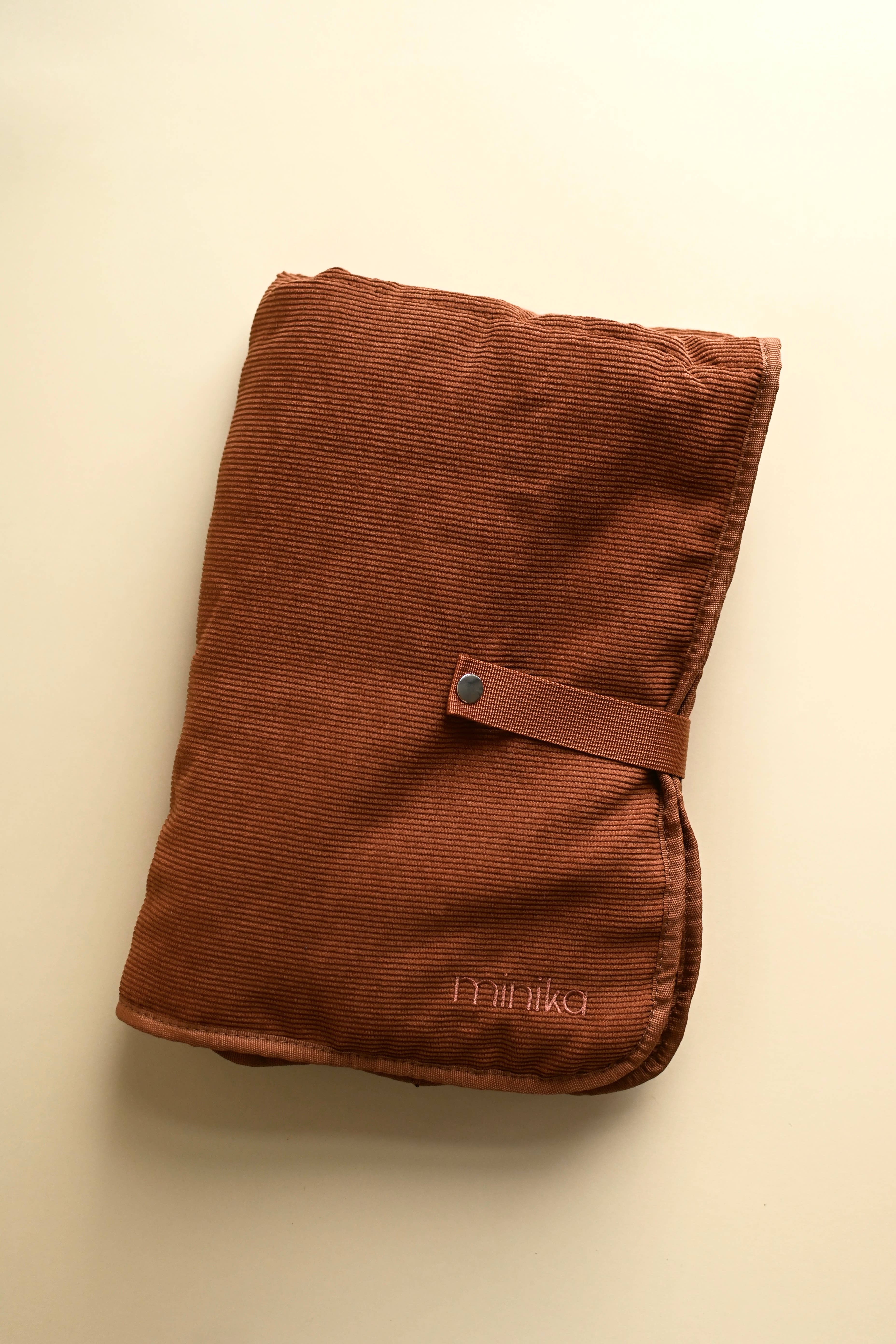 NR MINIKA DIAPER BAG | CORDUROY RUST