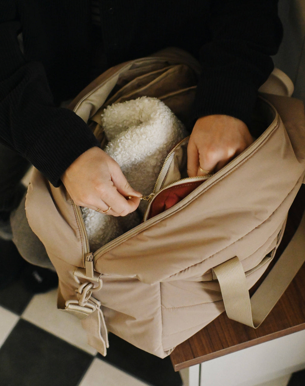 NR MINIKA DIAPER BAG | LATTE