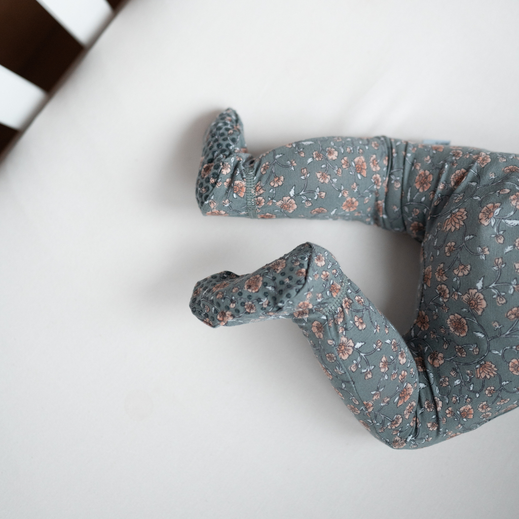NR PIP + PHEE BAMBOO FOOTED SLEEPER | VINTAGE FLORAL