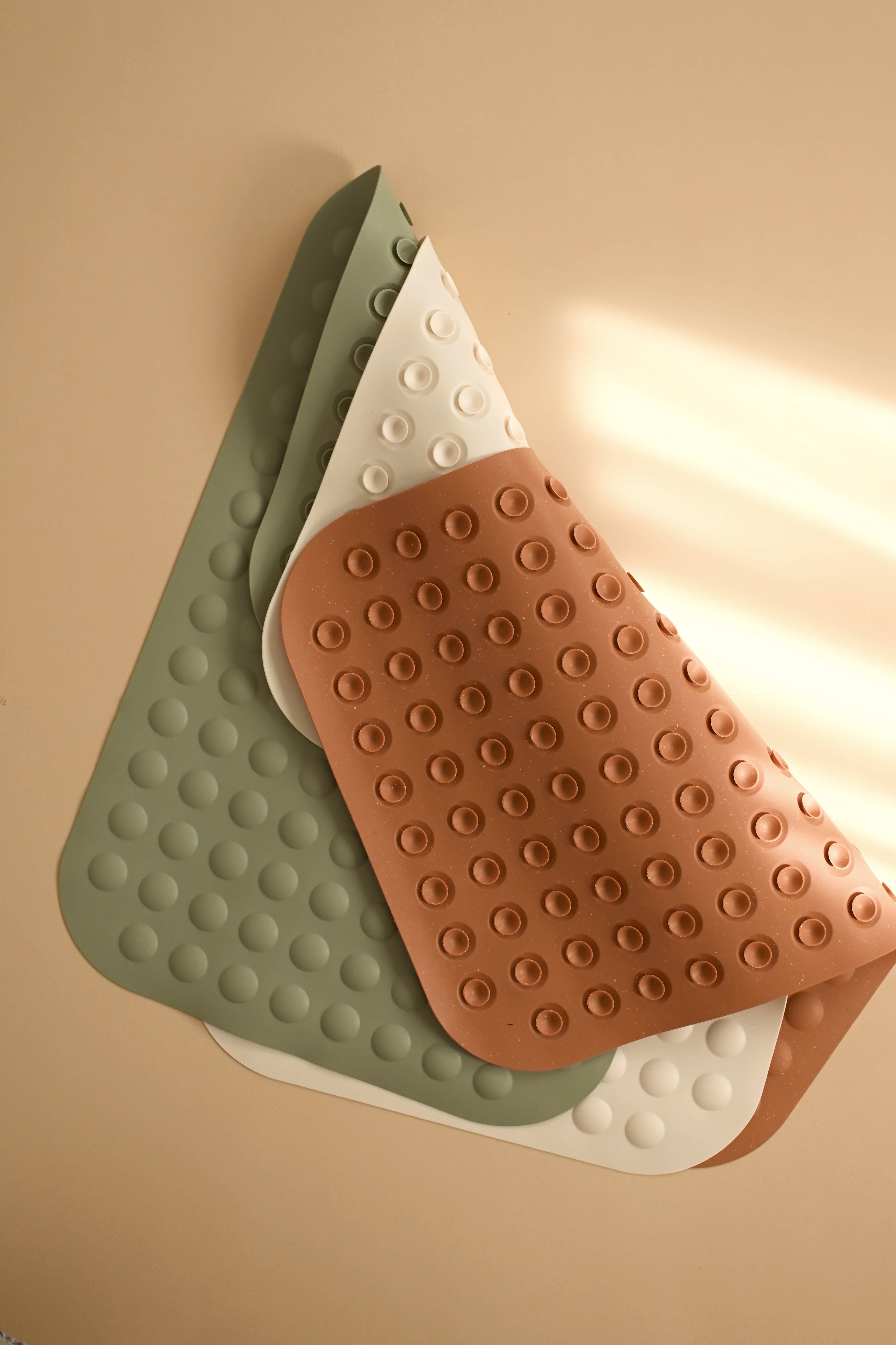 NR MINIKA BATH MAT | ALMOND