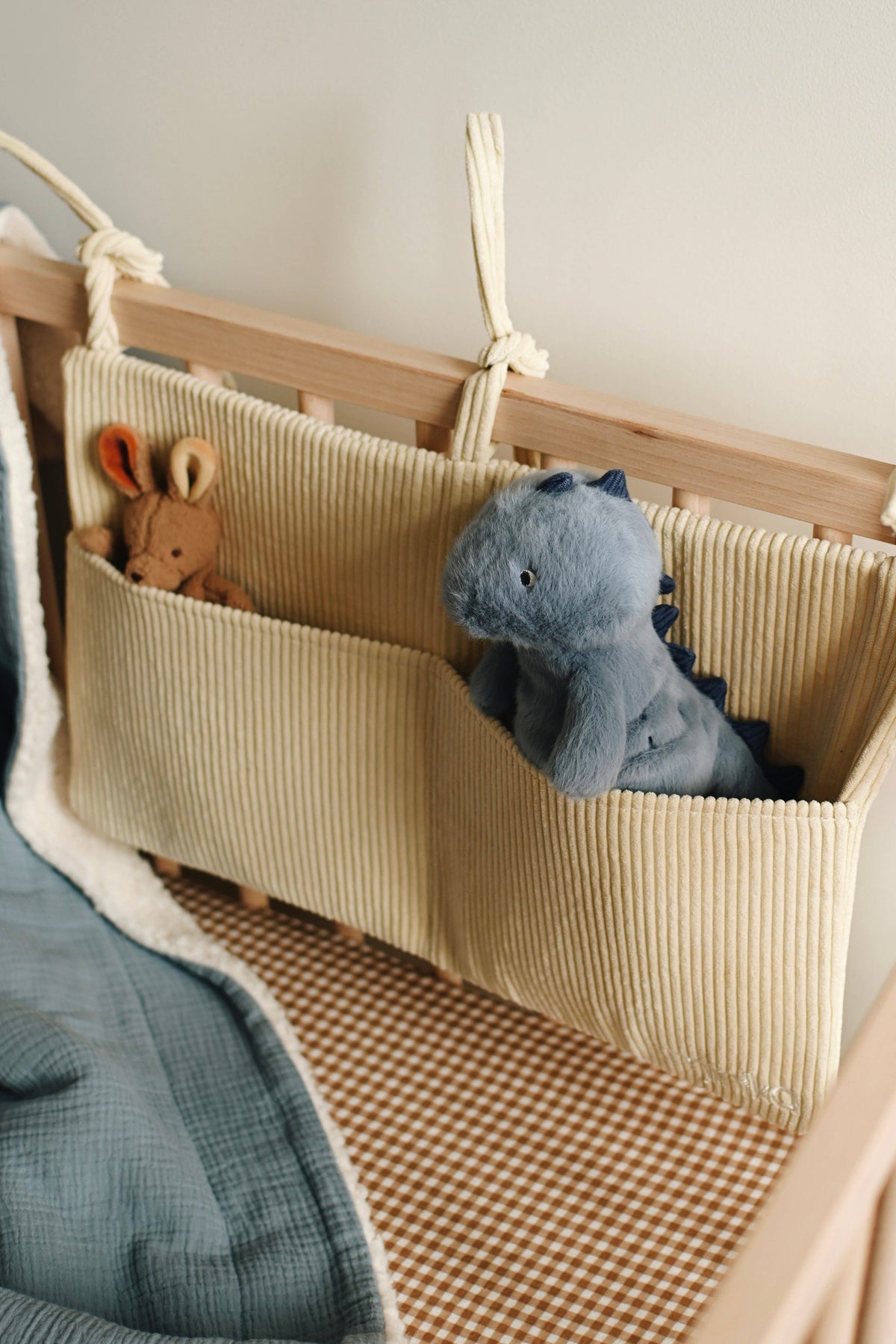 NR MINIKA CRIB ORGANIZER | CREAM