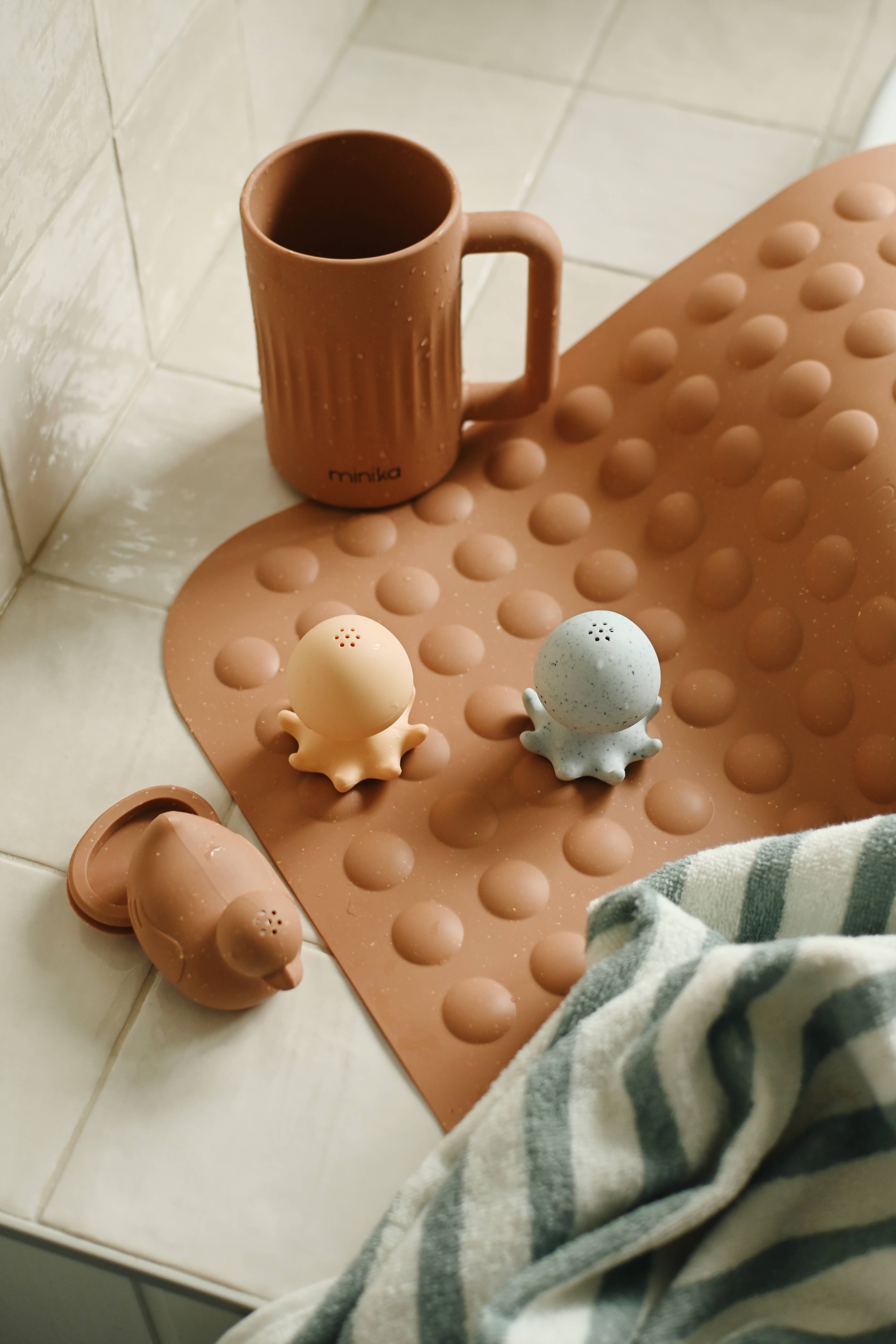 NR MINIKA BATH MAT | ALMOND