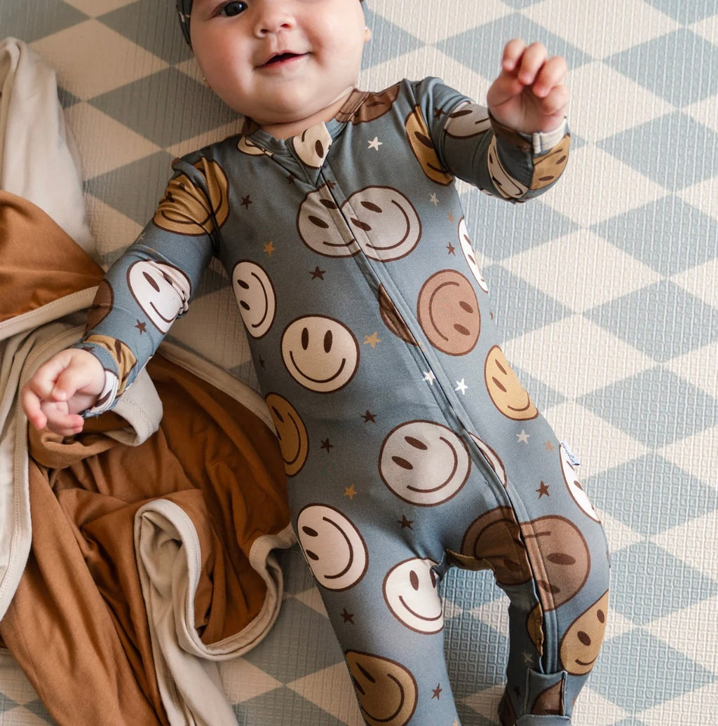 NR PIP + PHEE BAMBOO FOOTED SLEEPER | BROWN SMILEY