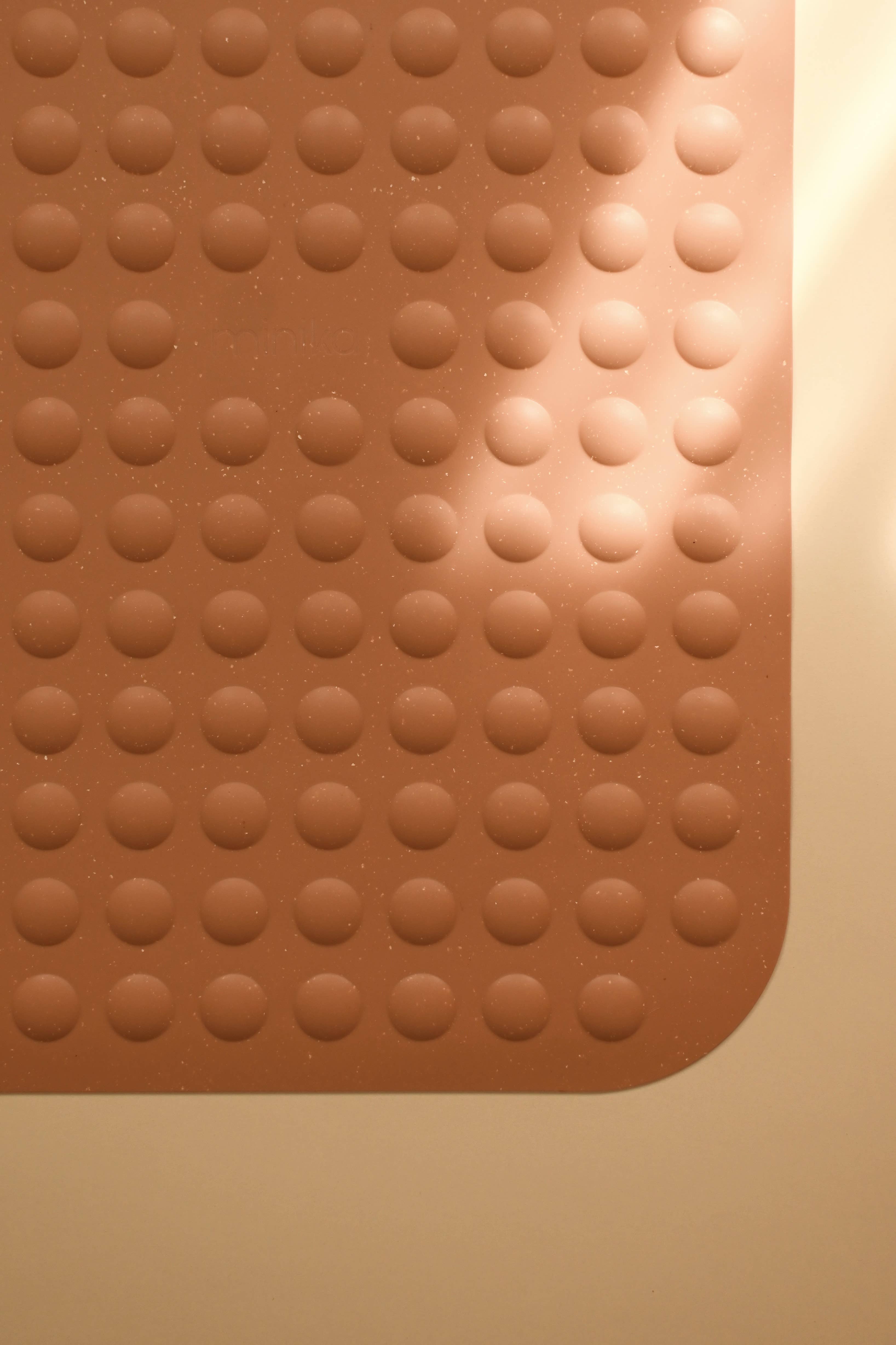 NR MINIKA BATH MAT | ALMOND