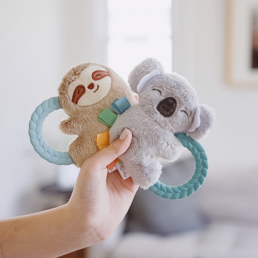 NR RITZY RATTLE PAL