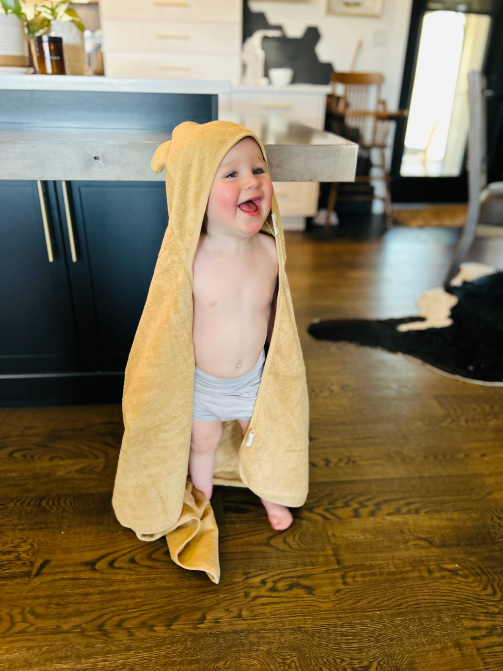 NR HOODED BEAR TOWEL | 36x36 | HARVEST