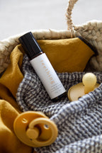 NR GIVEN GATHER | TEETHING BABE ESSENTIAL OIL ROLL ON