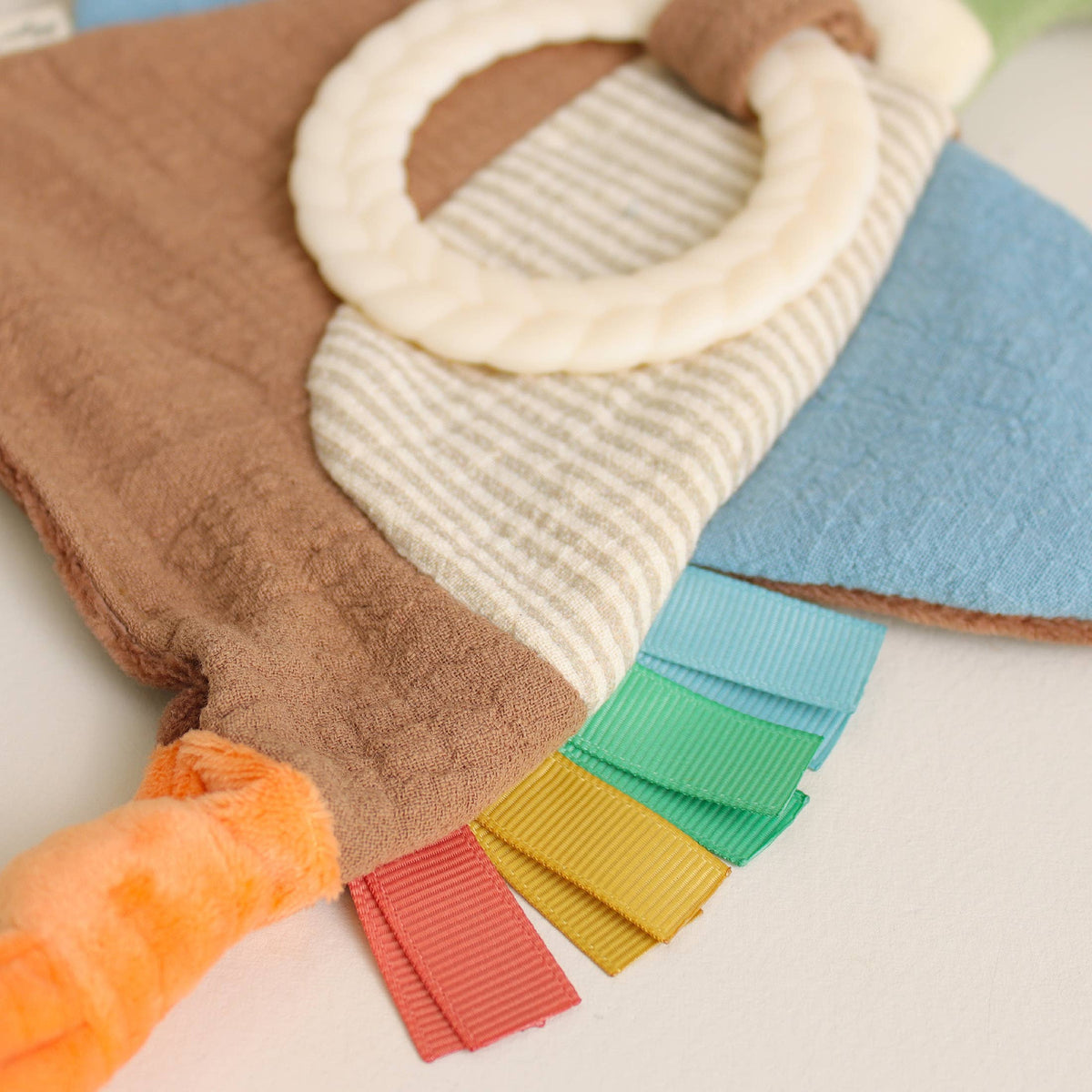 NR BITZY CRINKLE SENSORY TOY TEETHER | MALLARD
