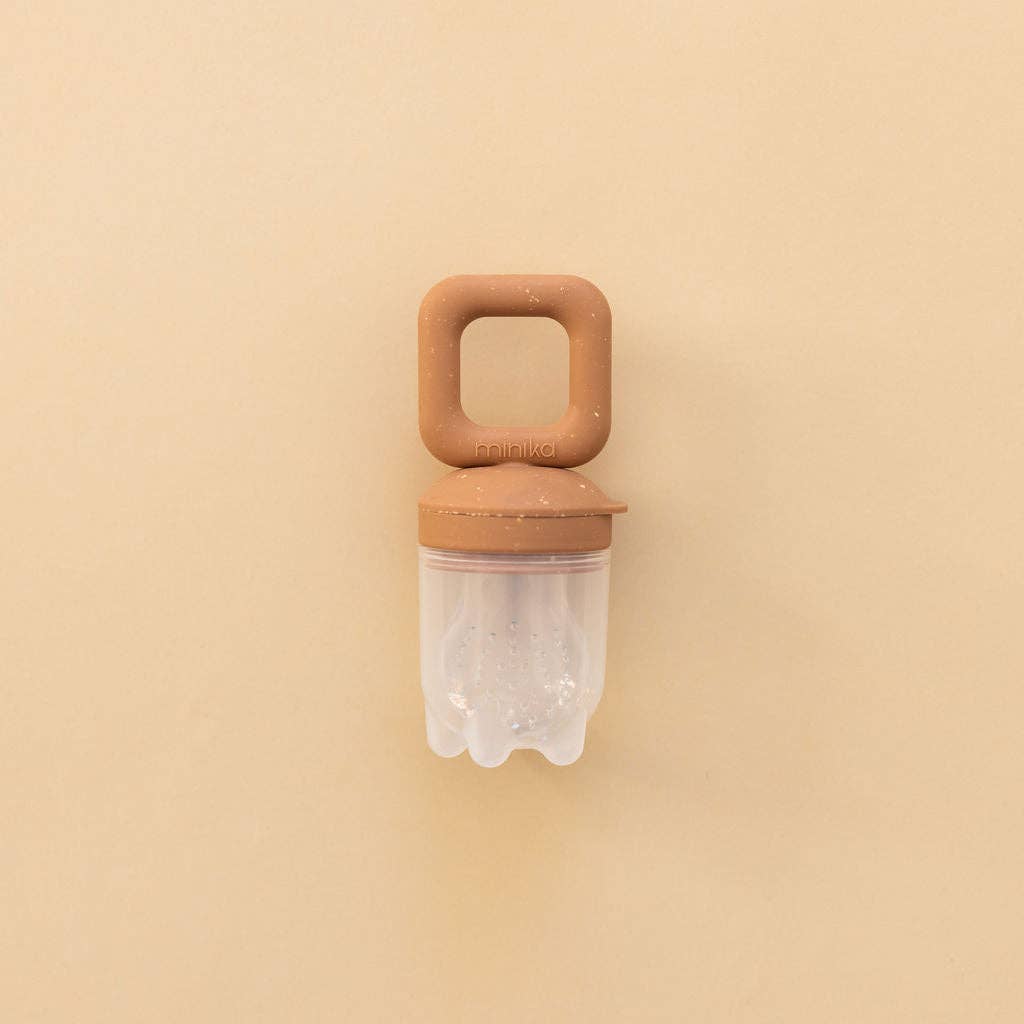 NR SILICONE FEEDER TEETHER | ALMOND MINIKA