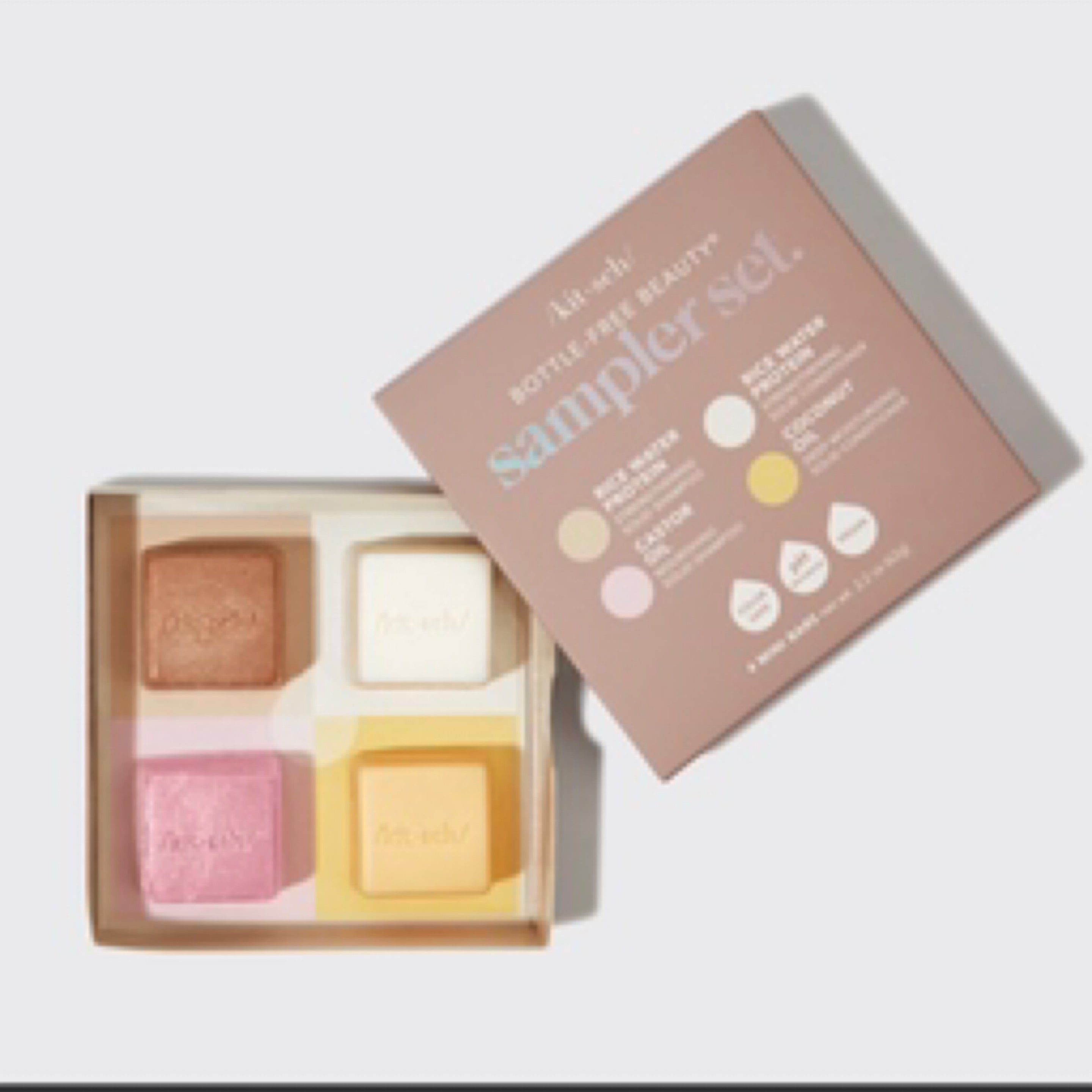 NR KITSCH BOTTLE FREE SHAMPOO & CONDITIONER SAMPLER SET