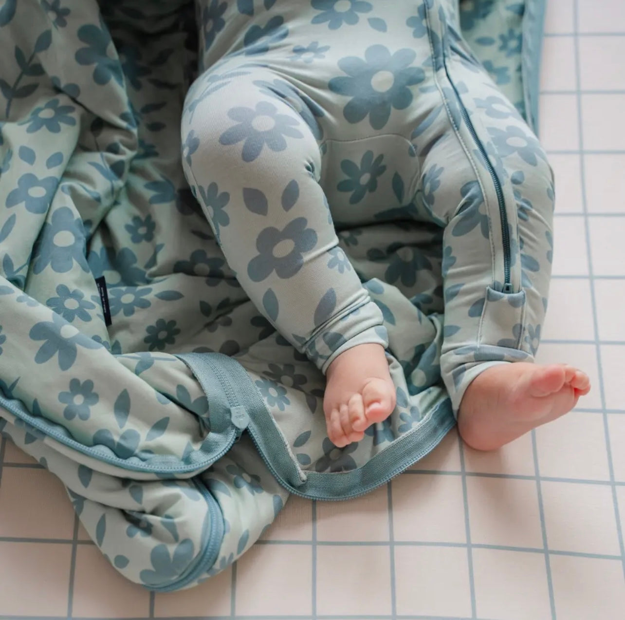 NR PIP + PHEE BAMBOO FOOTED SLEEPER | MINT FLORAL | NEWBORN