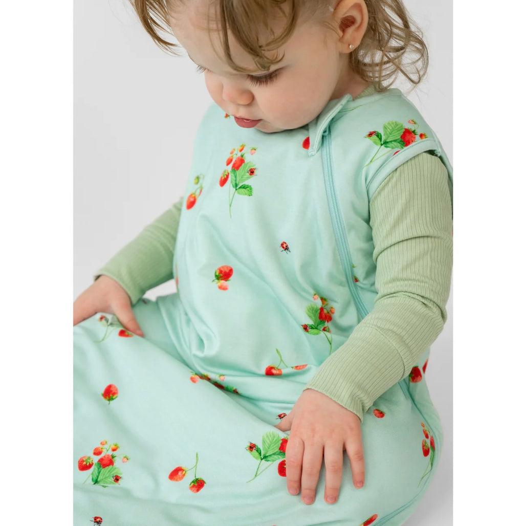 NR BELAN J | SLEEP BAG 1.0 TOG | STRAWBERRY GARDEN