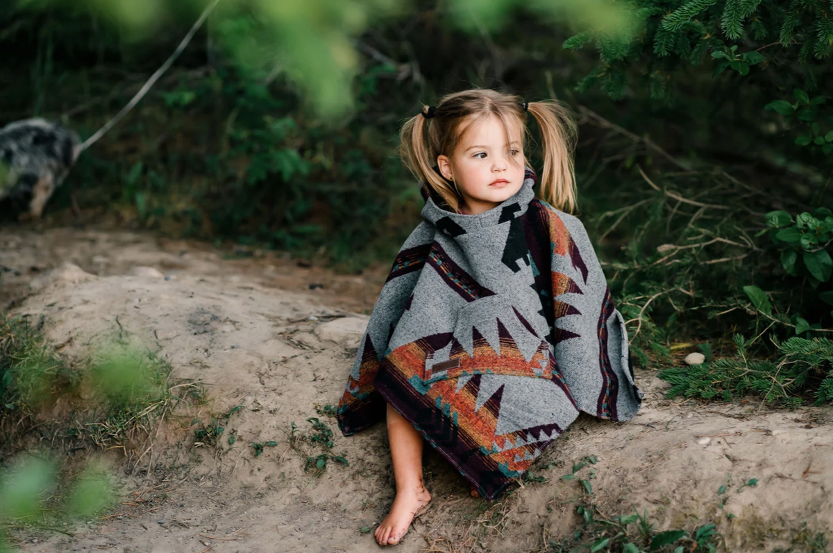 NR MINI PONCHO | CASCADIA