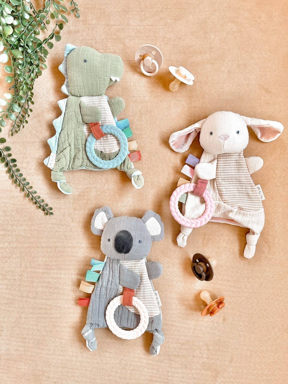 NR BITZY CRINKLE SENSORY TOY TEETHER | FOX