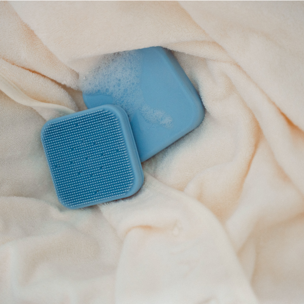 NR CRADLE CAP BRUSH SKY